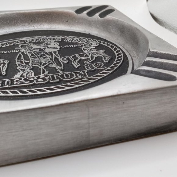 1982 NFR Rodeo Ashtray All Around Cowboy Hesston RARE National Finals Horse - Picture 2 of 9